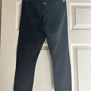 Lululemon size 4 leggings. Black